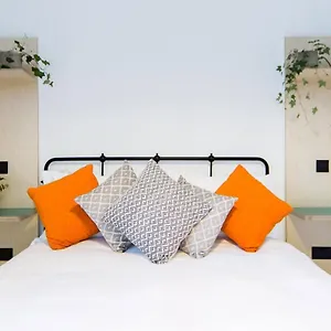  Apartment The Plywood Flat, Modern Style In A Traditional Tenement